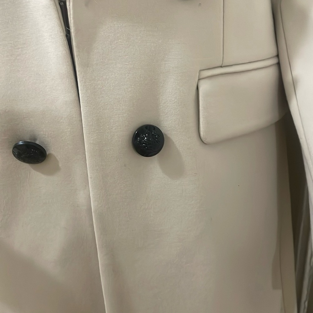 T TAHARI Chic Double-Breasted Blazer - Picture 6 of 16